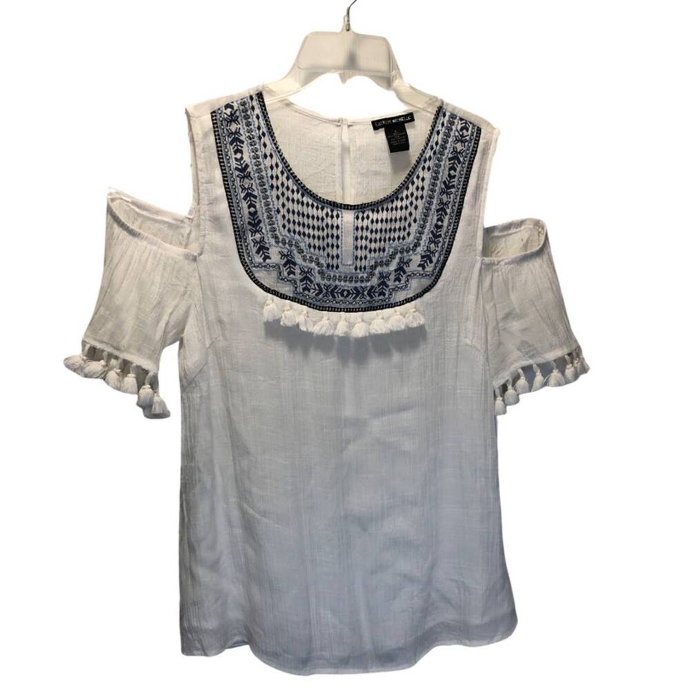 Lauren Michelle, S, White, shoulders out, embroidery tassels